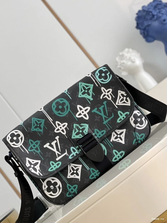 MESSENGER MM ARCHY VUITTON LOUIS 0822